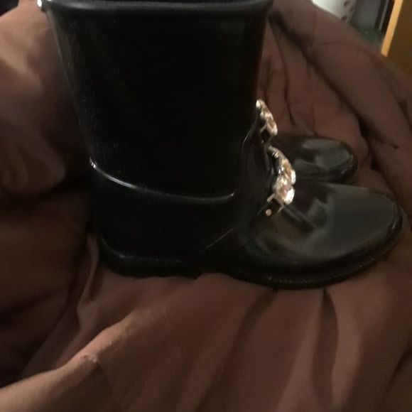 Boots - Picture 1 of 6